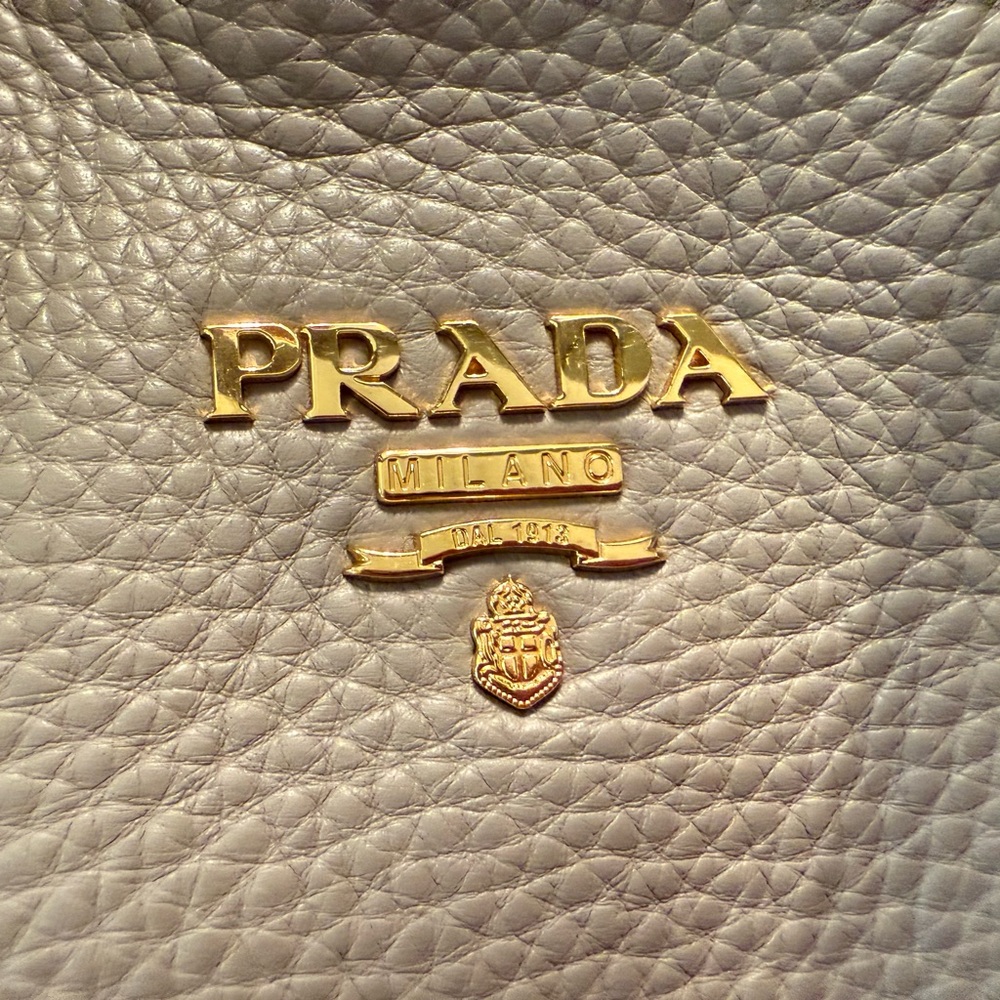 🎉HP🎉Prada Vitello Daino Tote/Satchel Handbag in Argilla Gray - Picture 5 of 16
